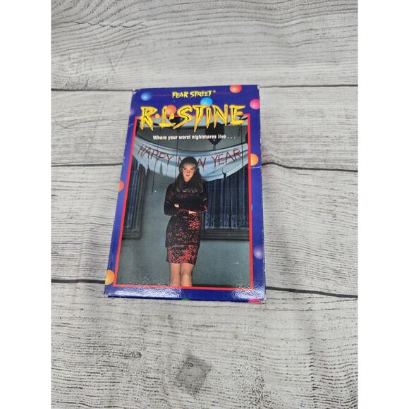 Rare Fear Street Sagas Books 1-4 Boxed Gift Set by R.L. Stine 1996 - Picture 5 of 10